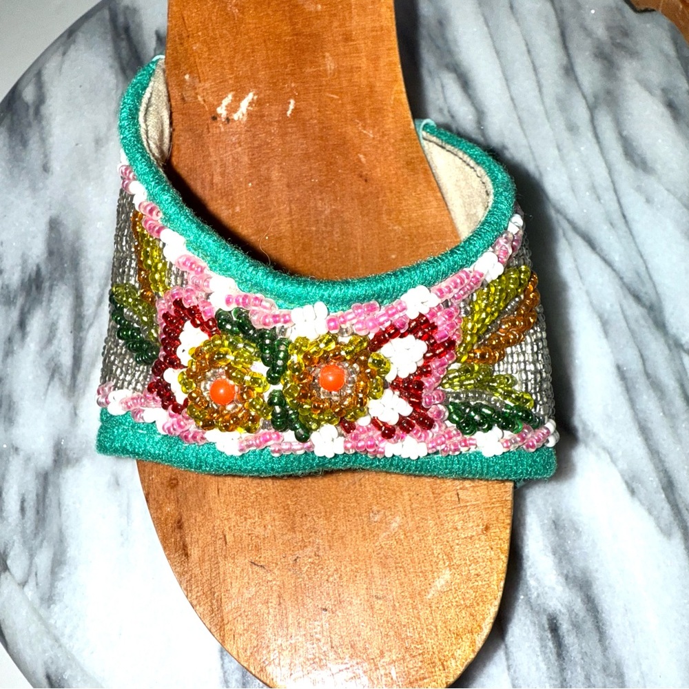 Vintage 1940’s Mid-Century Philippines Wood Hand Carved & Beaded Sandals size 6 - Picture 5 of 7